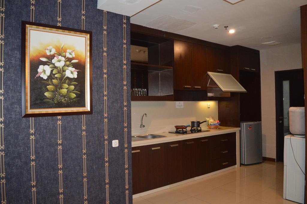 Royal Suite Condotel Медан Экстерьер фото