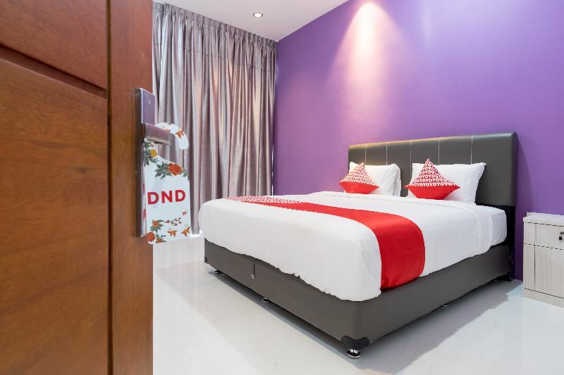 Royal Suite Condotel Медан Экстерьер фото